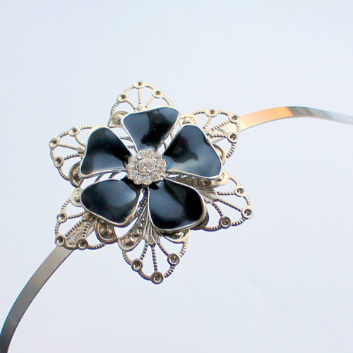 Black flower - čelenka — foto 1