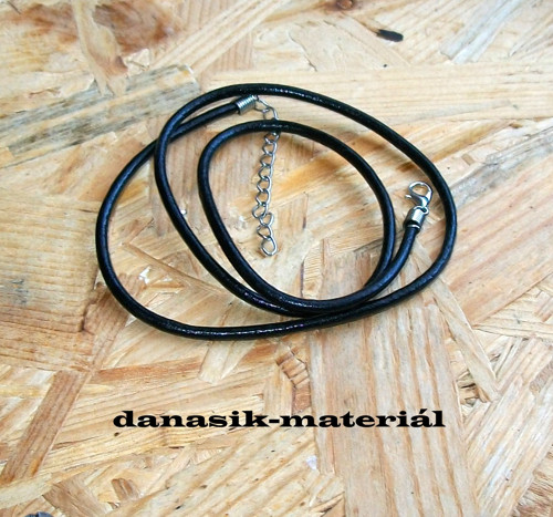 KOŽENÁ ŠŇŮRKA ČERNÁ - 3 mm - 60 cm — foto 1