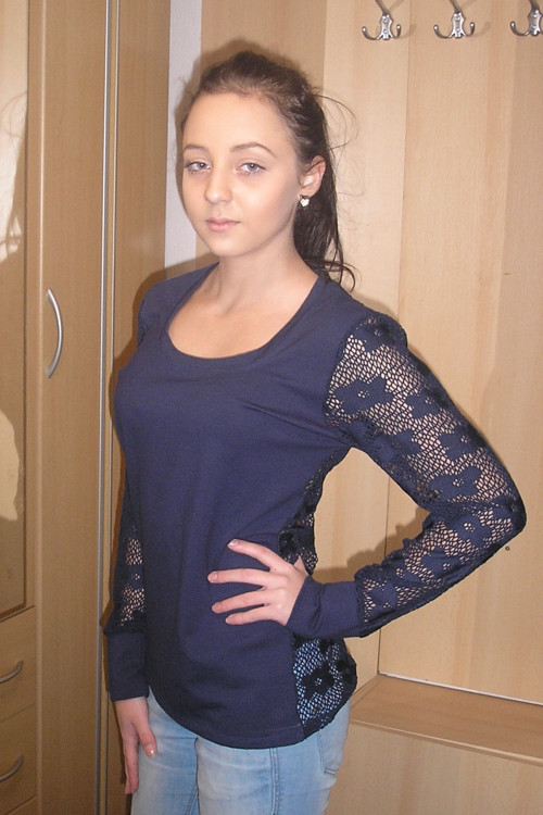 Halenka s krajkou — foto 1
