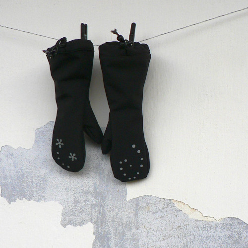 Teplé softshell rukavice černé — foto 1