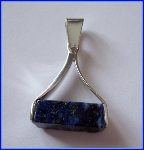 Prívesok s lapisom lazuli — foto 1