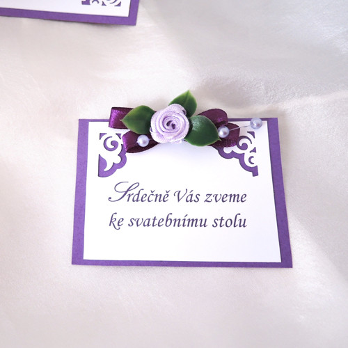 Pozvánka ke svatební mu stolu - fialové ornamenty