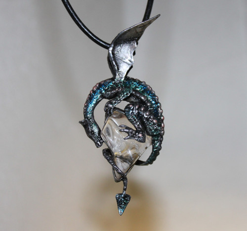 Dračí amulet — foto 1