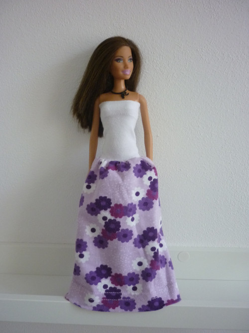 Šaty na panenku Barbie — foto 1