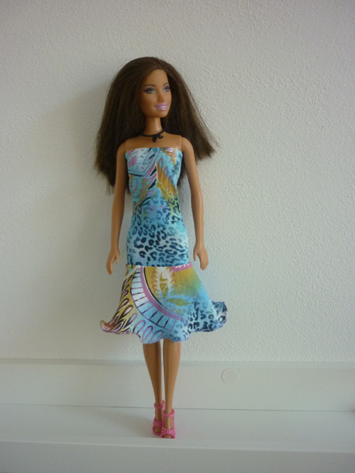 Šaty na panenku Barbie — foto 1
