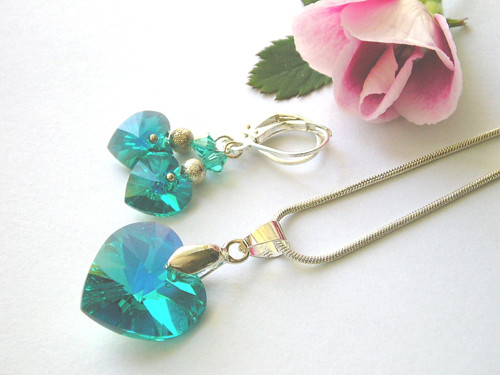 Swarovski Blue Zircon AB ( 10 + 18 )