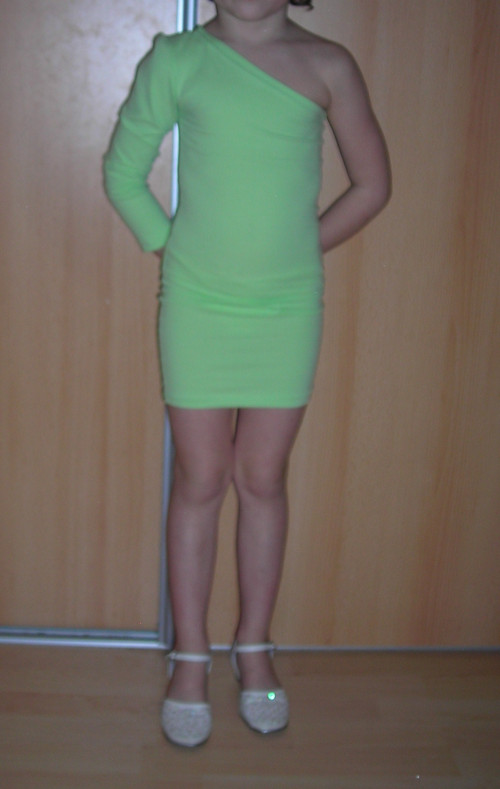 Šaty — foto 1