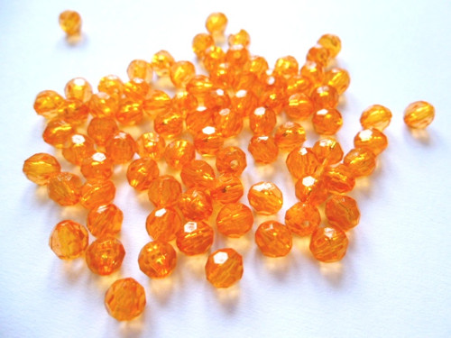 Korálky akrylové broušené oranžové 5,2mm/50ks