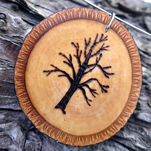 Lipový strom - pyrografie — foto 1
