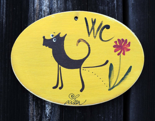 Cedulka psí na WC — foto 1