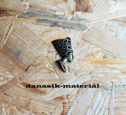 Nefertiti - Starobronzová — foto 1
