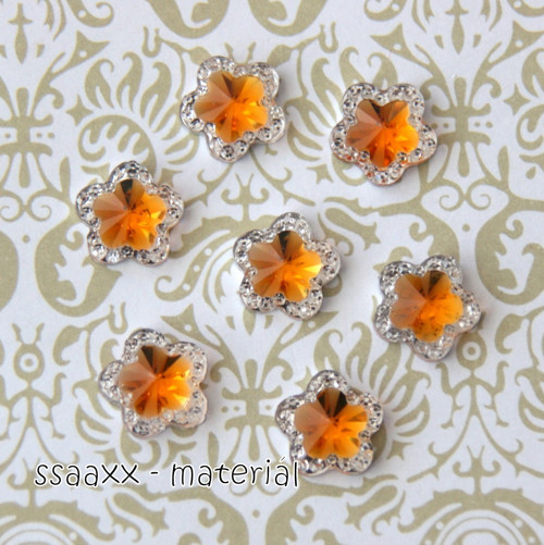 Plastová kytička ~ 12mm ~ 5ks ~ oranžová