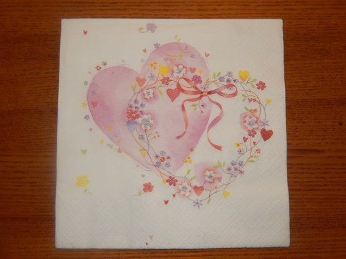 Ubrousek na decoupage - růžové srdce