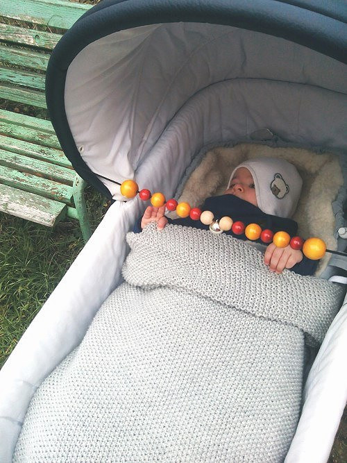 Řetěz na kočárek s rolničkou — foto 1