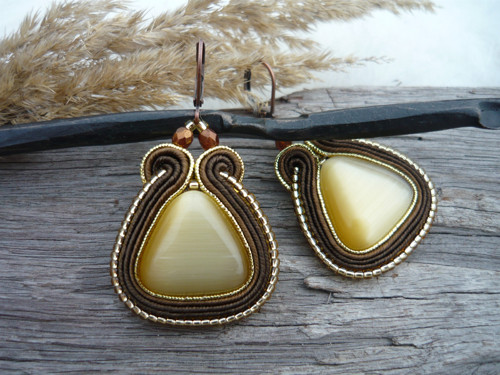 Soutache náušnice Chocolate Triangles — foto 1