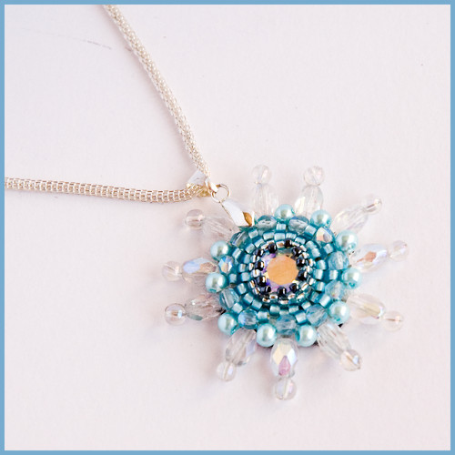 Swarovski v modrém