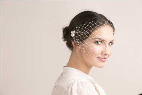 Svatební závoj type Bandeau s perlami Swarovski