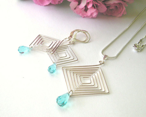 Swarovski sada Teardrop Light Turquoise