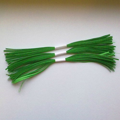 Světle zelené proužky na quilling 4 mm