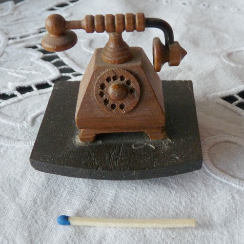 Miniatura - dřevěný telefon — foto 1