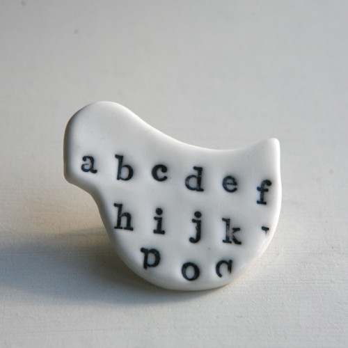 Messinger Black (porcelánová brož) — foto 1