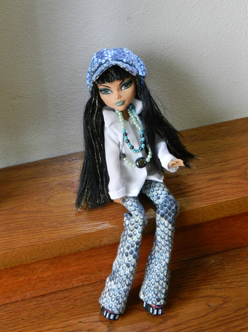 Obleček pro Monster high — foto 1