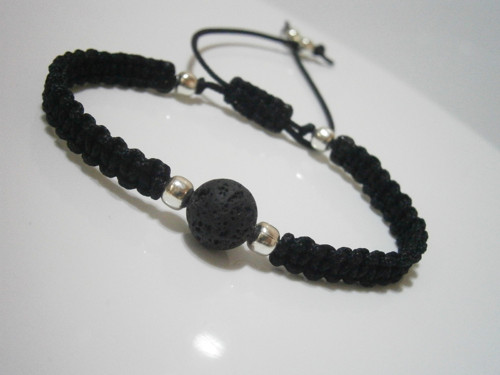 Černý náramek "Láva" - macramé (unisex) — foto 1