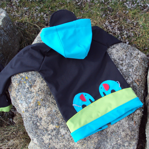 Rostoucí softshell. bundička 2-4 roky rezervace — foto 1