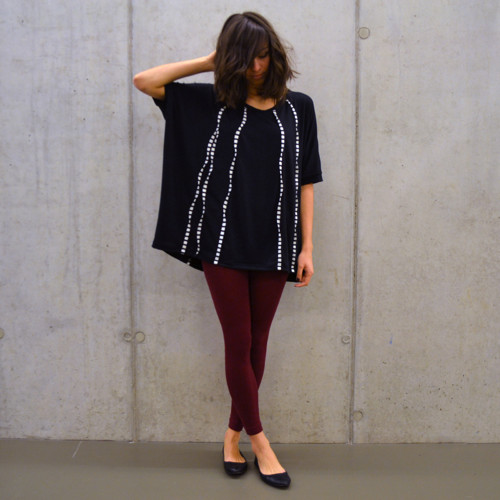 Tričko Black & Stripe — foto 1