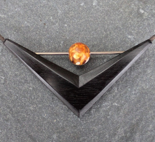 Dřevěná geometrie - eben, achát a osteofix — foto 1