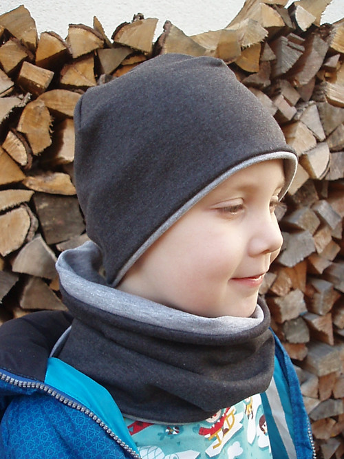 Antracitový nákrčník — foto 1