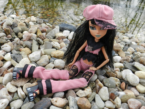 Obleček pro Monster high — foto 1