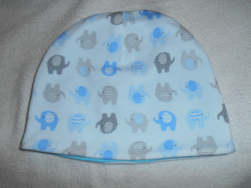 Čepice oboustranná (44cm) — foto 1