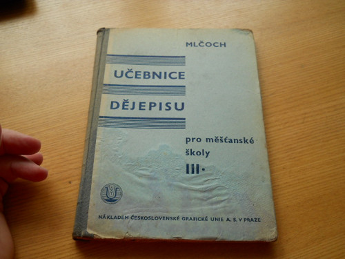 Učebnice dějepisu - 1935 — foto 1
