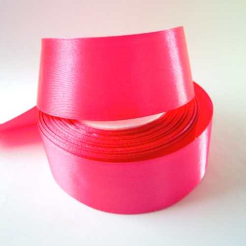 Stuha atlasová š.38 mm fuchsiová 1m/8,-kč