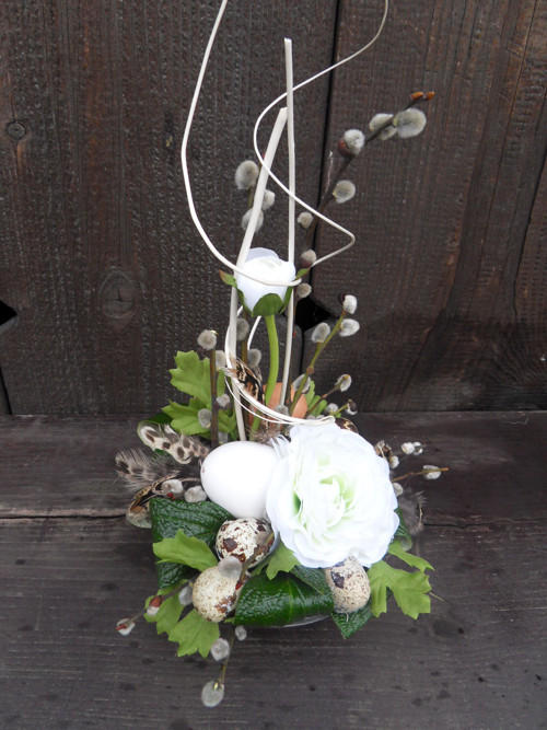 Velikonoční dekorace bílý ranunculus — foto 1