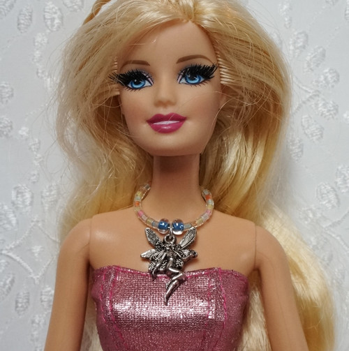 Náhrdelník pro Barbie s vílou — foto 1