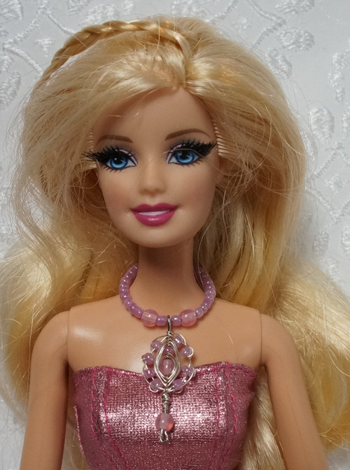 Šperk pro Barbie - drátovaný přívěsek — foto 1