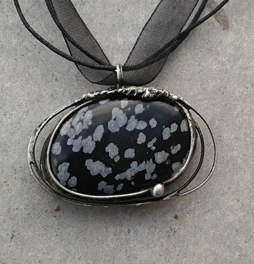 Sněží - obsidián, oboustranný — foto 1