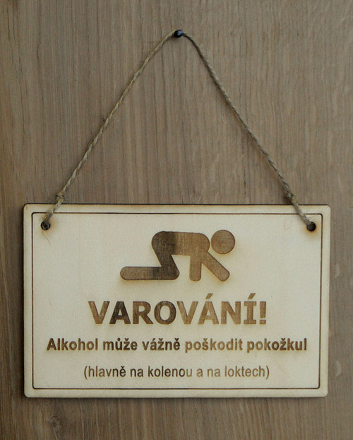 Dřevěná cedulka (varování 2)