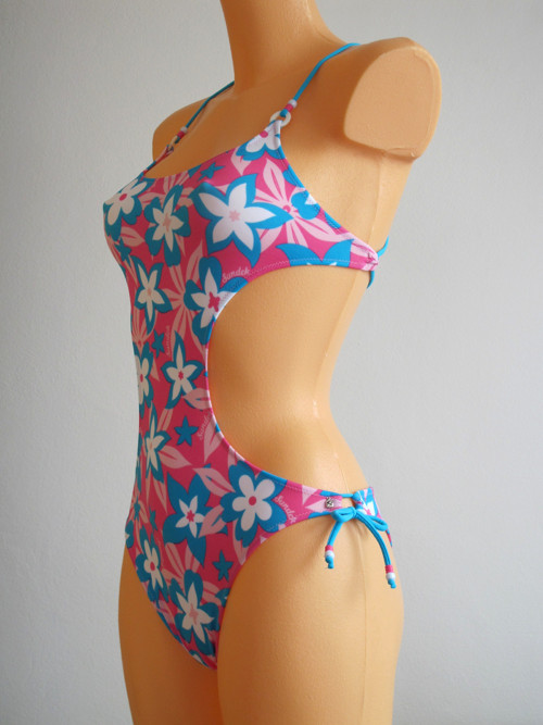 Monokini scooped pink/blue flowers