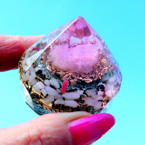 Orgonit Diamant *Růženínový* Láska 4.Čakra — foto 1