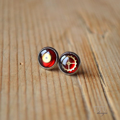 Červené STEAMPUNK pecky, chirurgická ocel, 8mm — foto 1