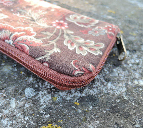 Obal na iPhone "Květy v čokoládě" — foto 1