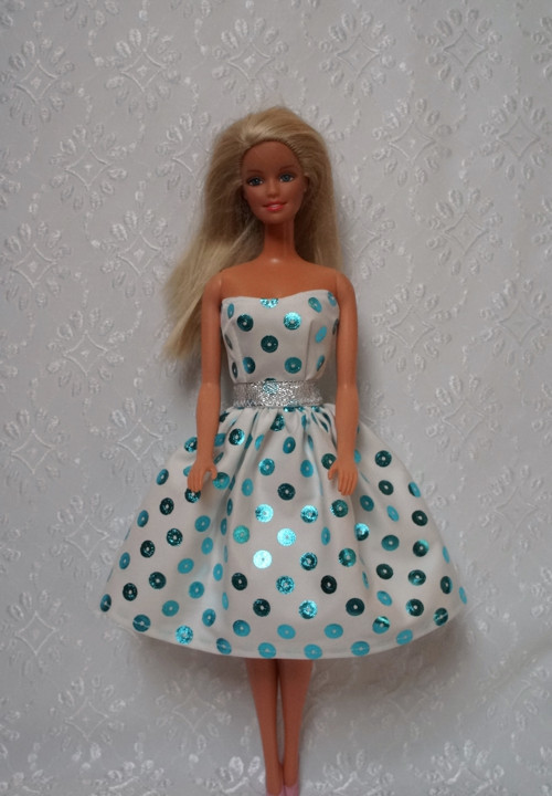 Do tanečních-starší typ Barbie — foto 1