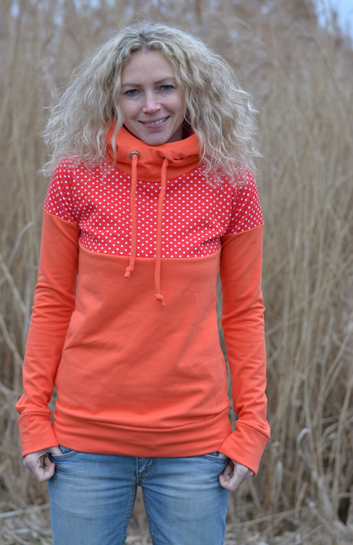 Oranžová mikina — foto 1