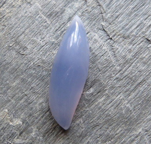 Modrý chalcedon Namibie, kabošon č. B10 — foto 1