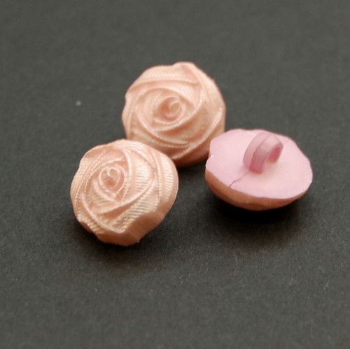 Rose ... knoflík