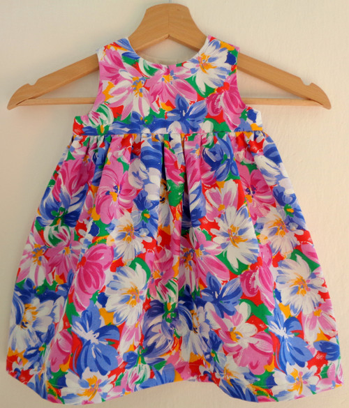 Holčičí šatičky Flower Power — foto 1