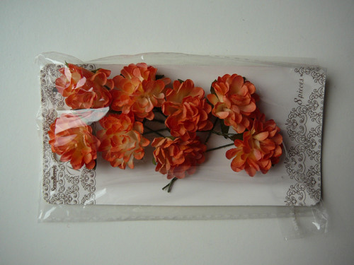 Papírové květy 8 ks, 2,5 - 3 cm